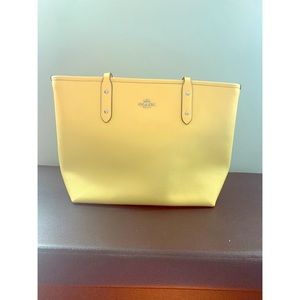 Daisy Coach zip tote